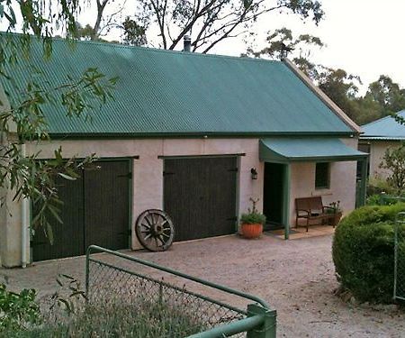 St Helen'S Cottages Clare Bagian luar foto