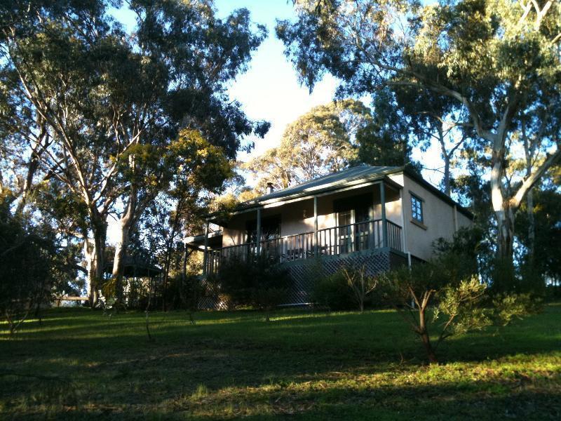 St Helen'S Cottages Clare Bagian luar foto